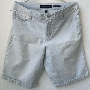 Vintage Adrienne Vittadini Women's Bermuda Pinstripe Shorts Size 10